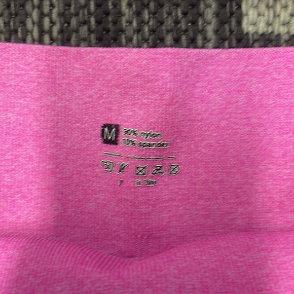 Workout Set Pink Medium - Picture 2 of 3